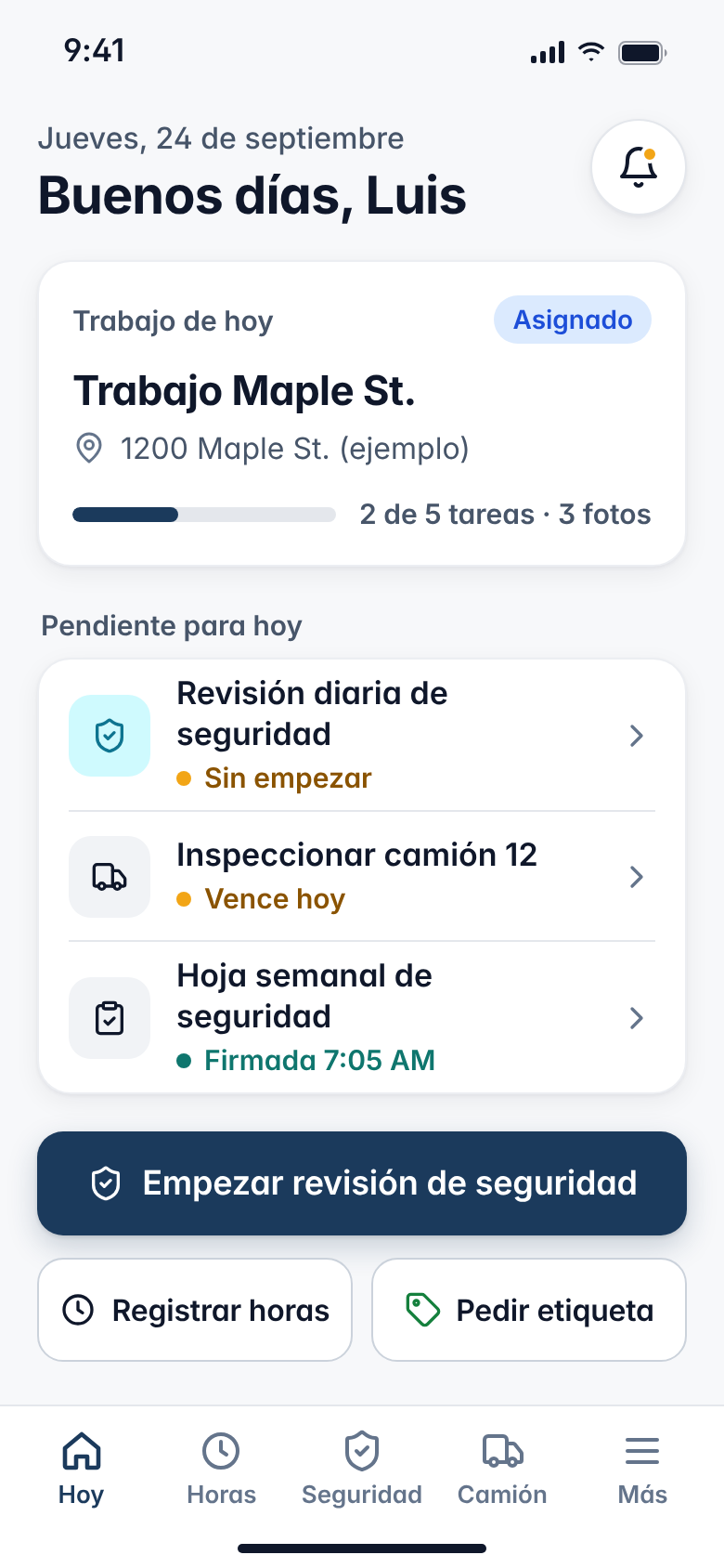 Pantalla de inicio del capataz en SiteVanta: trabajo de hoy, revisión de seguridad, inspección del camión y hoja de seguridad semanal (datos de ejemplo)
